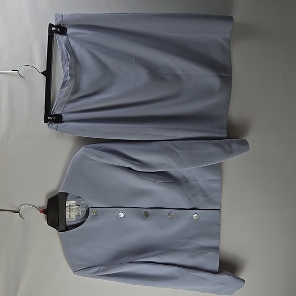 Jones New York Women's 2pc 5 Button Skirt Suit Grayish Blue Sz 16 - Picture 1 of 12